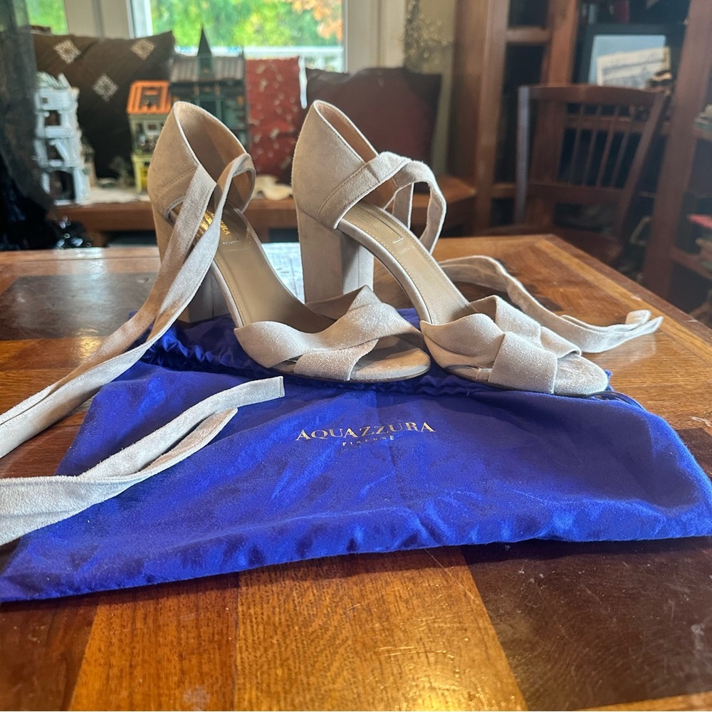 STUNNING AQUAZZURA SUEDE WRAP SANDALS! SIZE 38.5